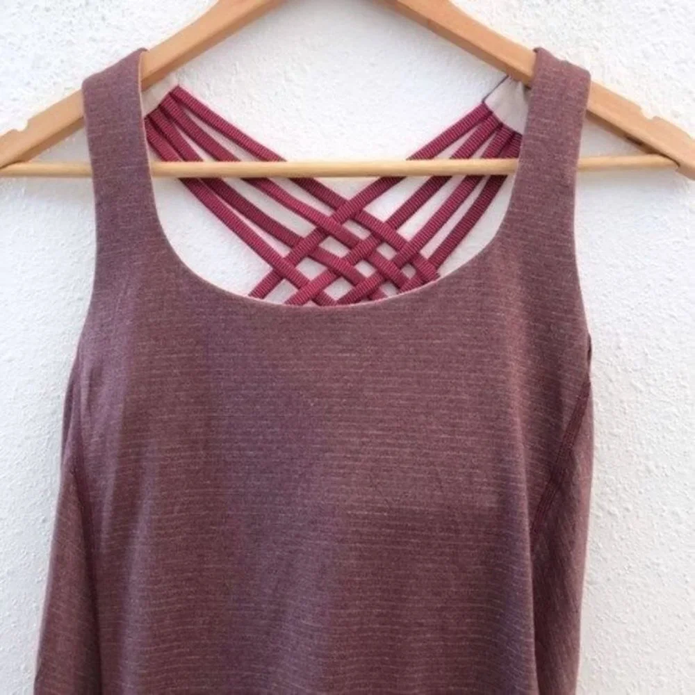 LULULEMON Slay The Studio 2-In-1 Medium Support Size 4‎ - Picture 4 of 9